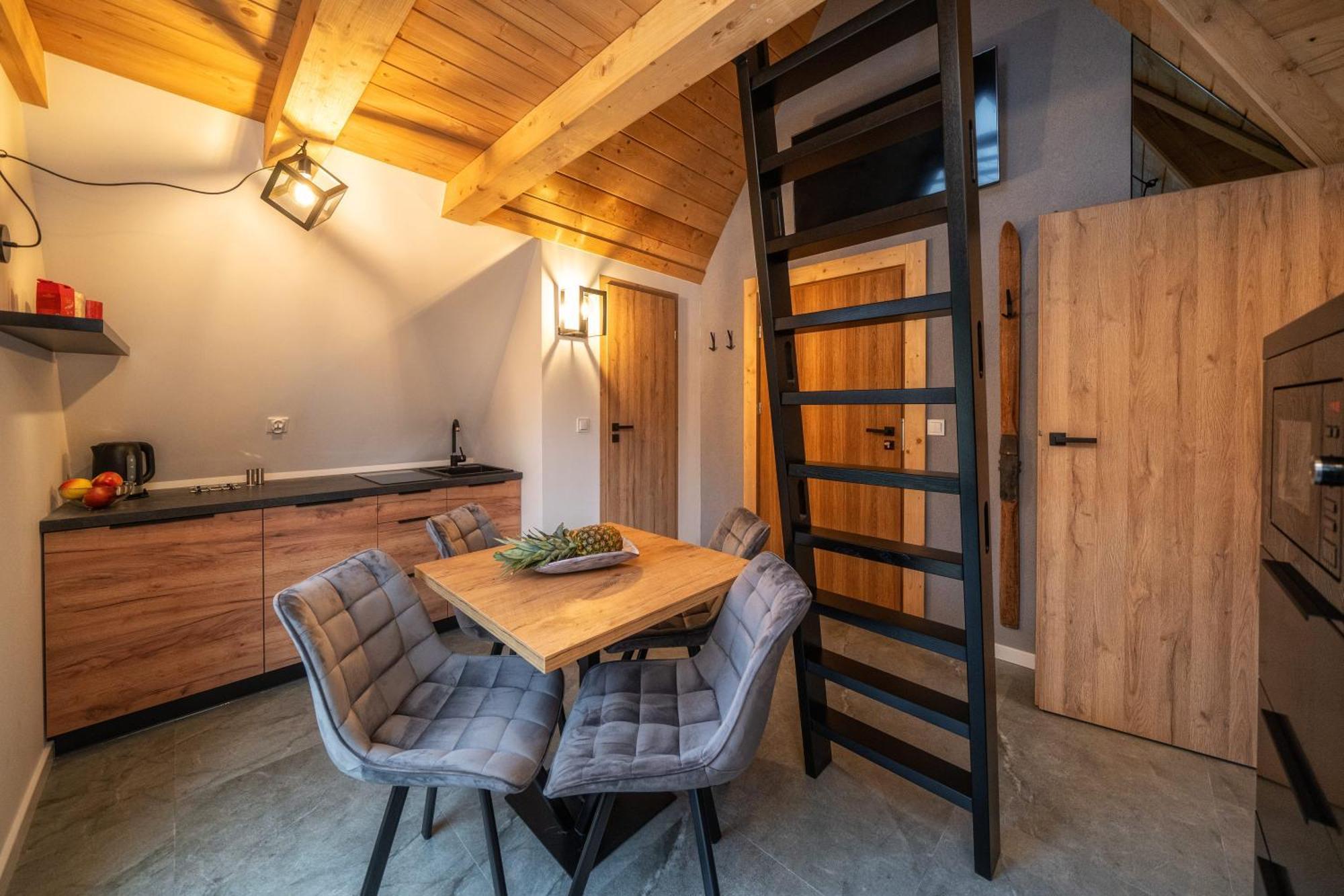 Tatrzanska Miejscowka - Apartamenty Centrum Zakopane Rum bild