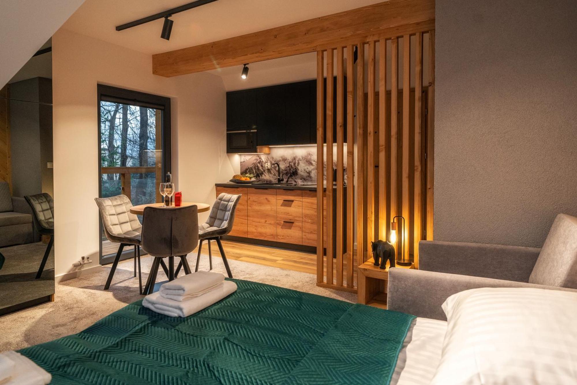 Tatrzanska Miejscowka - Apartamenty Centrum Zakopane Rum bild