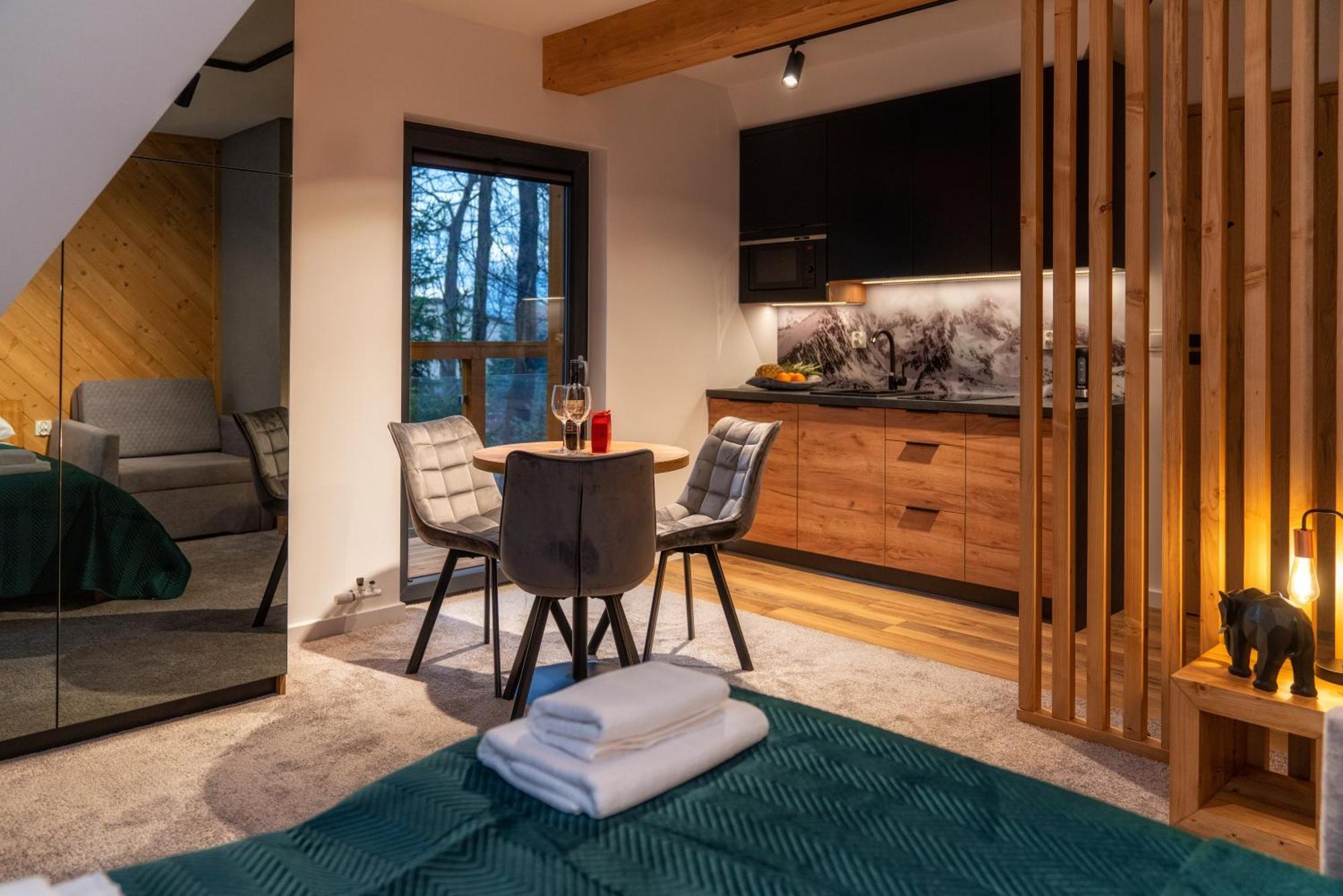 Tatrzanska Miejscowka - Apartamenty Centrum Zakopane Rum bild