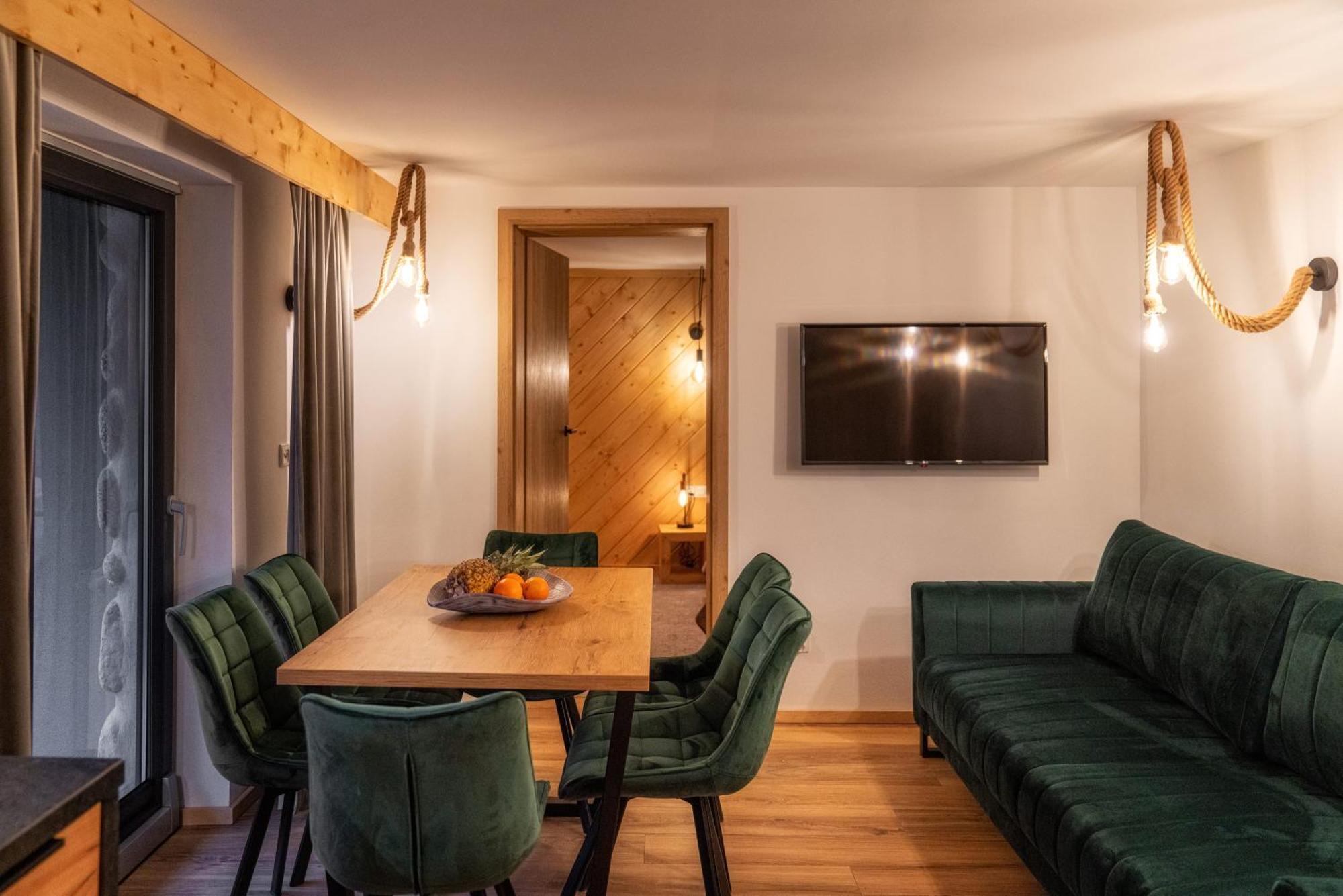 Tatrzanska Miejscowka - Apartamenty Centrum Zakopane Rum bild